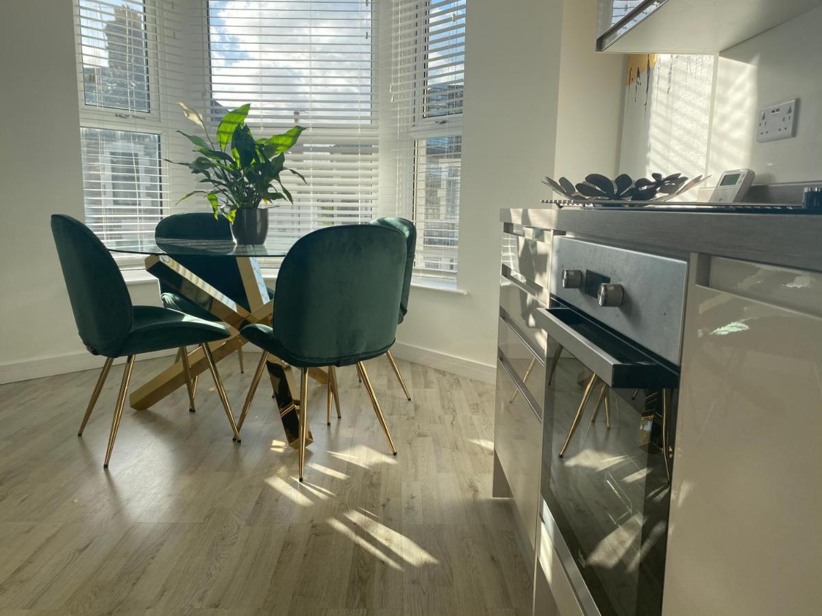 קארדיף Stylish Pontcanna Flat Near City Centre מראה חיצוני תמונה