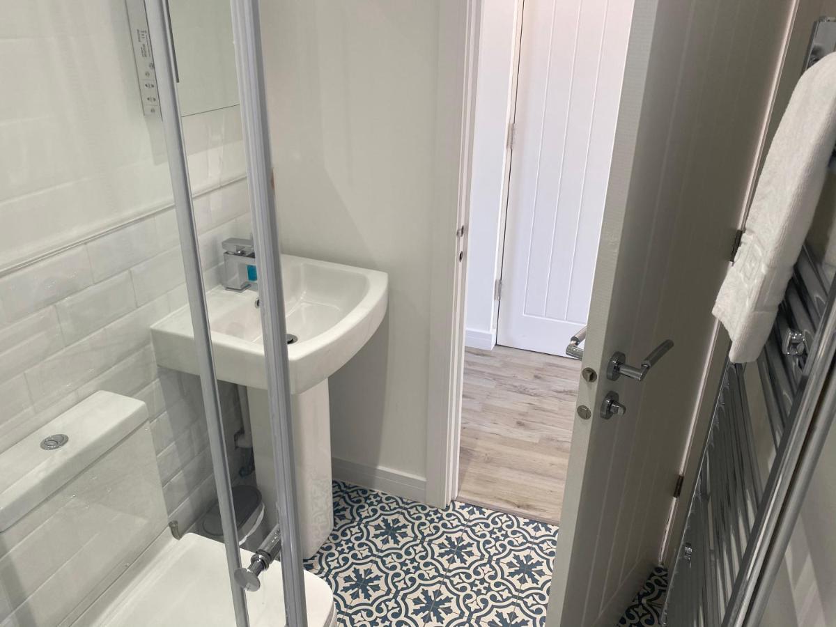 קארדיף Stylish Pontcanna Flat Near City Centre מראה חיצוני תמונה